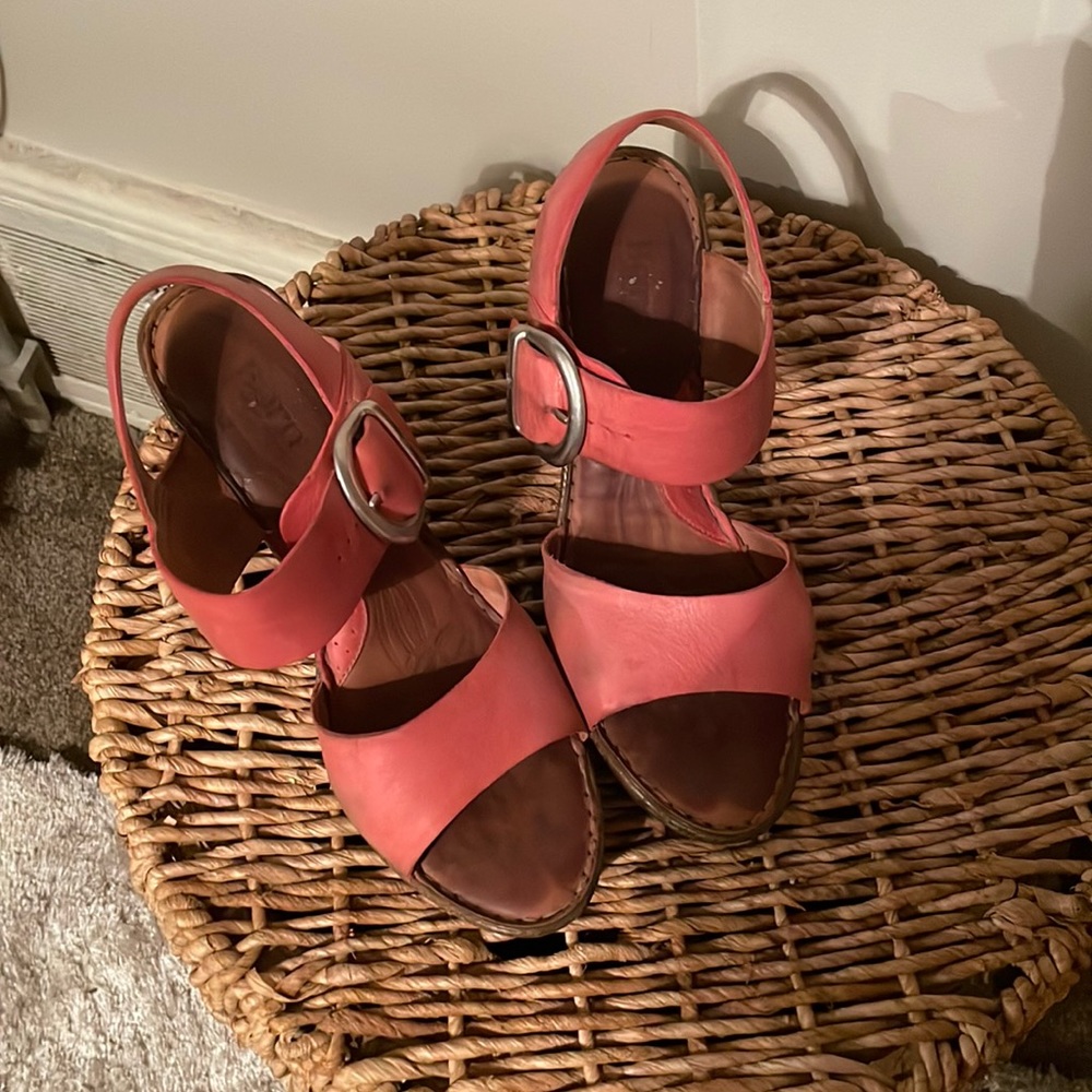 Soft red leather Born wedges size 11